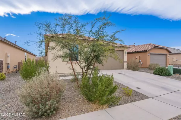 739 W Calle Calca, Sahuarita, AZ 85629