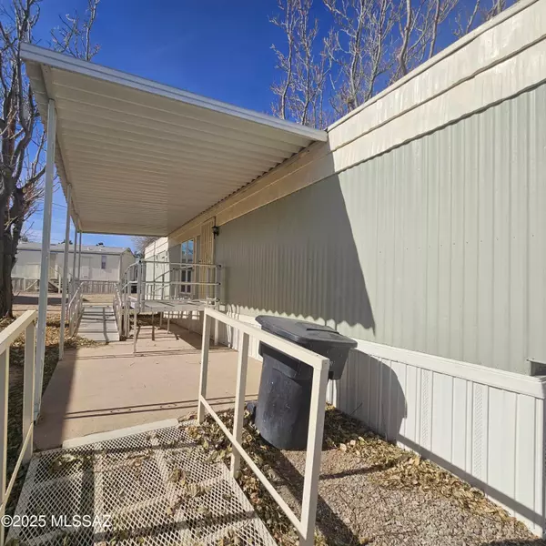 Benson, AZ 85602,260 S Land Avenue #35