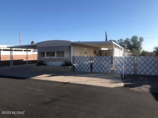 Tucson, AZ 85713,5561 W Rafter Circle Street