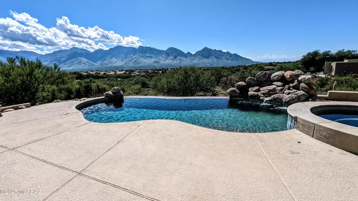 Oro Valley, AZ 85755,617 W Granite View Drive