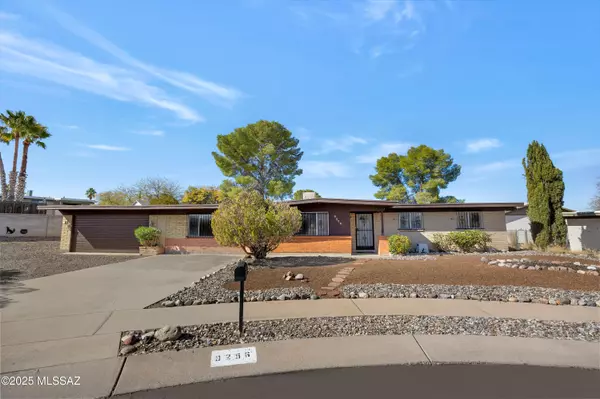 9256 E 26th Street, Tucson, AZ 85710