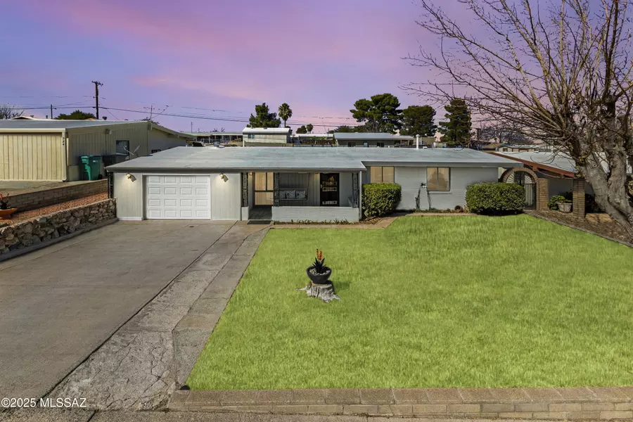 922 W Webb Drive, San Manuel, AZ 85631