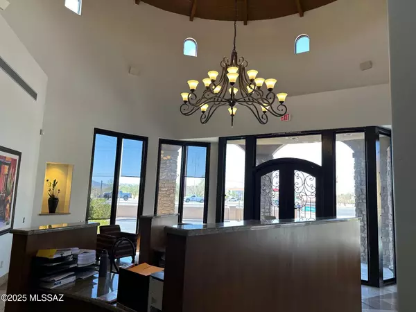 Tucson, AZ 85741,5330 N La Cholla Boulevard