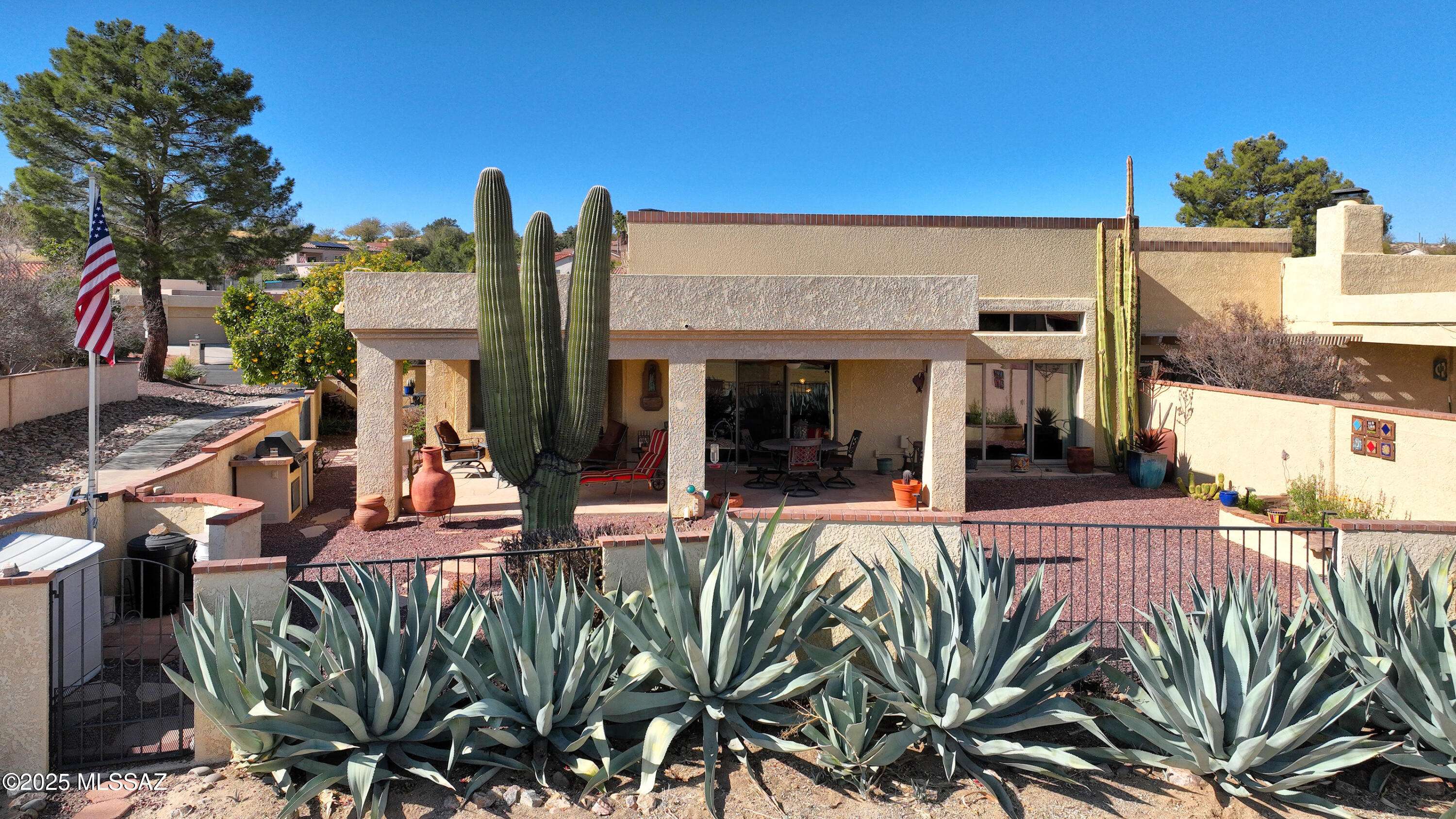 8674 N Arnold Palmer Drive, Tucson, AZ 85742