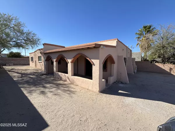 613 W 41st Street, Tucson, AZ 85713