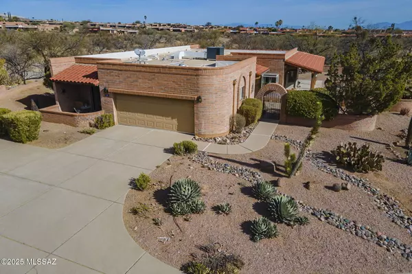 1380 W Via Del Petirrojo, Green Valley, AZ 85622