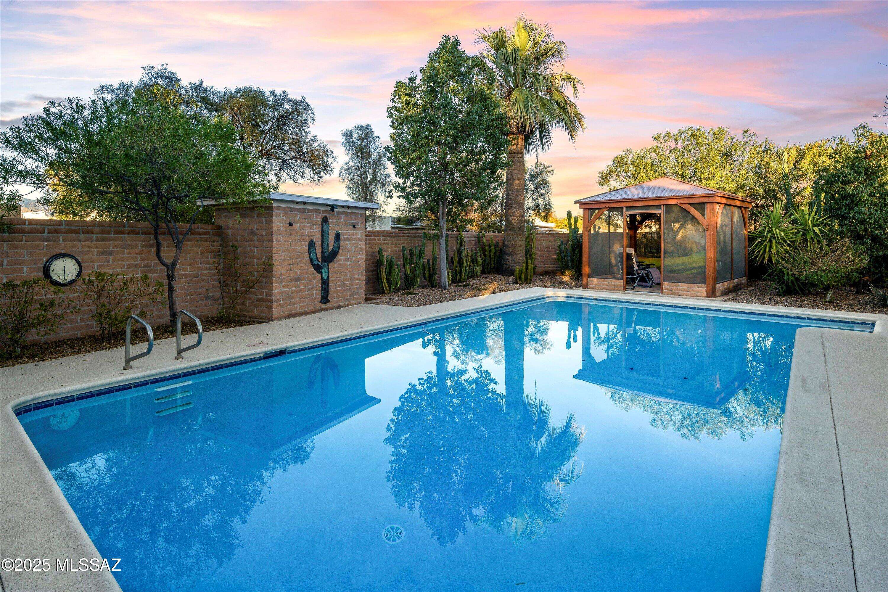 9141 E Palm Tree Drive, Tucson, AZ 85710