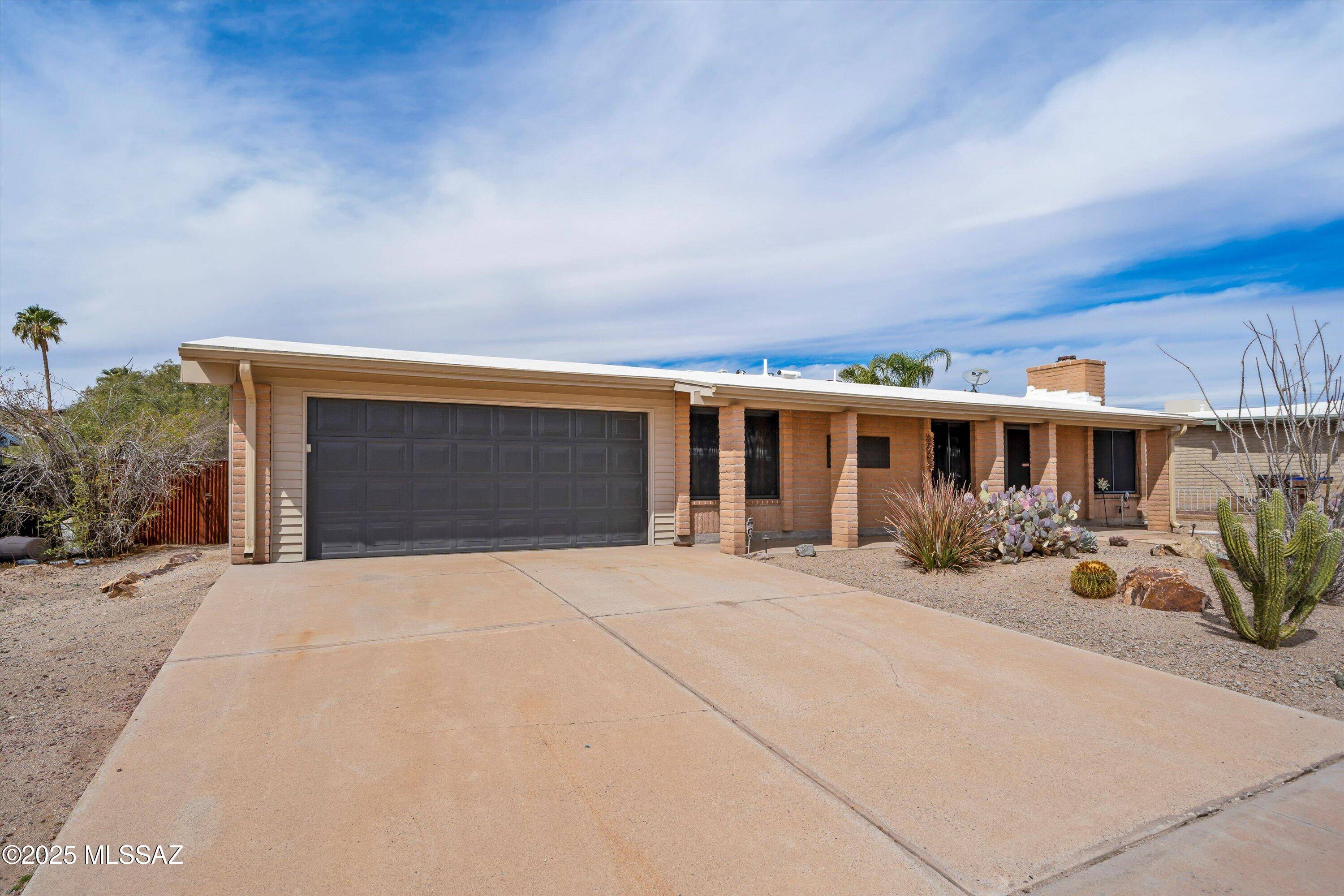 Tucson, AZ 85741,7951 N Jensen Drive