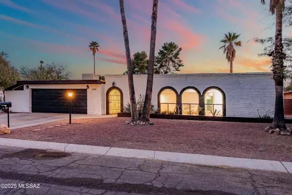7642 E Edison Street, Tucson, AZ 85715