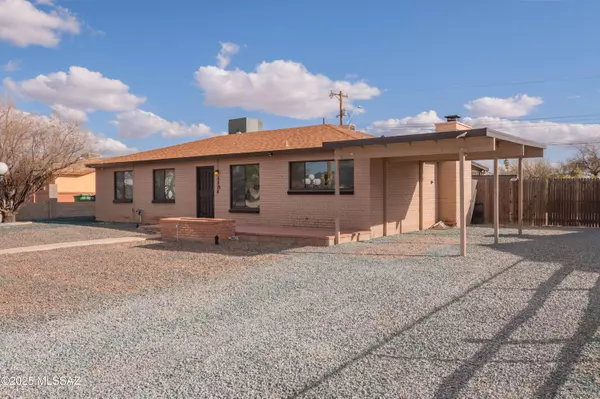 5828 E 36th Street, Tucson, AZ 85711