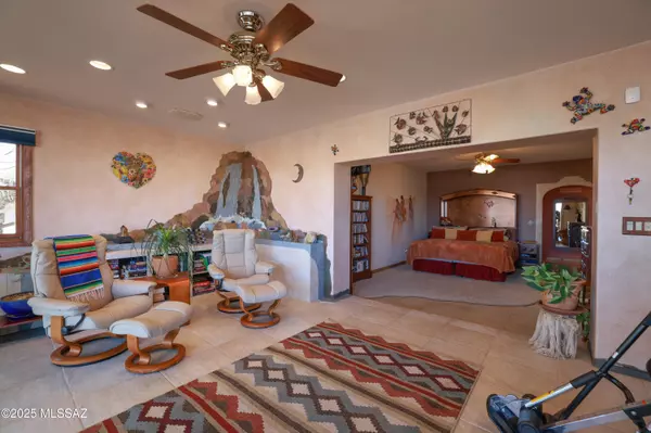 Tucson, AZ 85748,925 N Rancho Del Jefe Loop