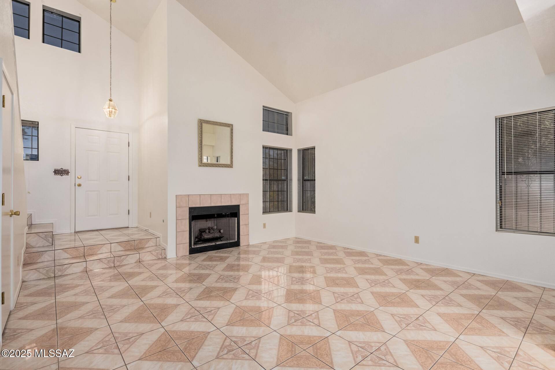 Tucson, AZ 85742,8552 N Winchester Creek Drive
