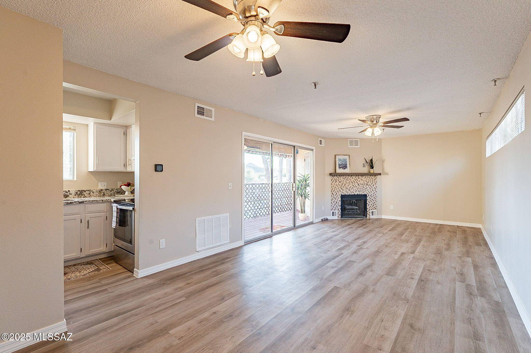 Tucson, AZ 85745,2601 W Broadway Boulevard #APT 396