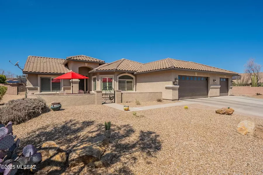585 N Alexis Loop, Green Valley, AZ 85614