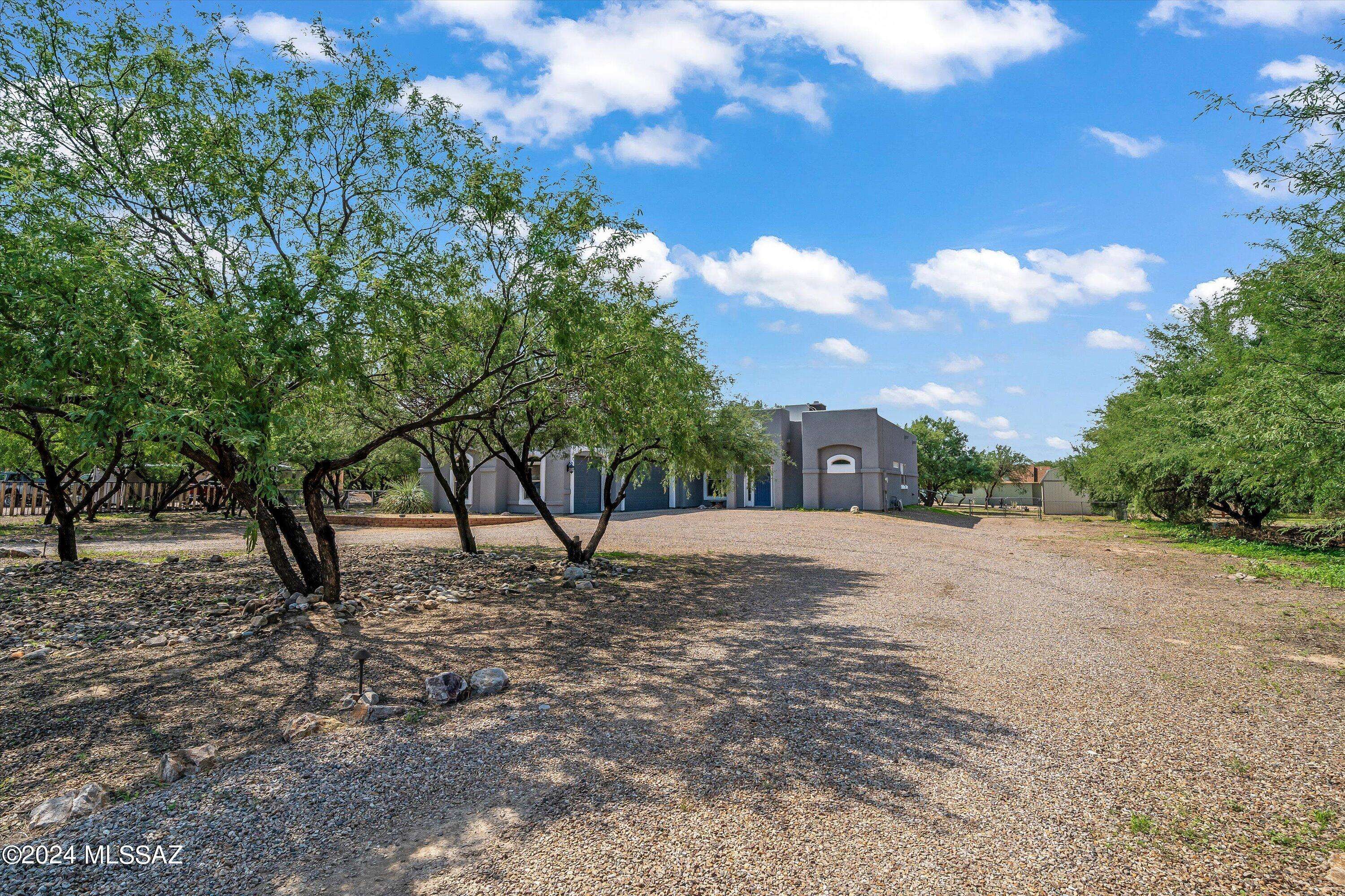 305 W Branding Iron Drive, St. David, AZ 85630