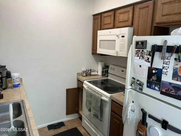 Tucson, AZ 85719,1810 E Blacklidge Drive #726