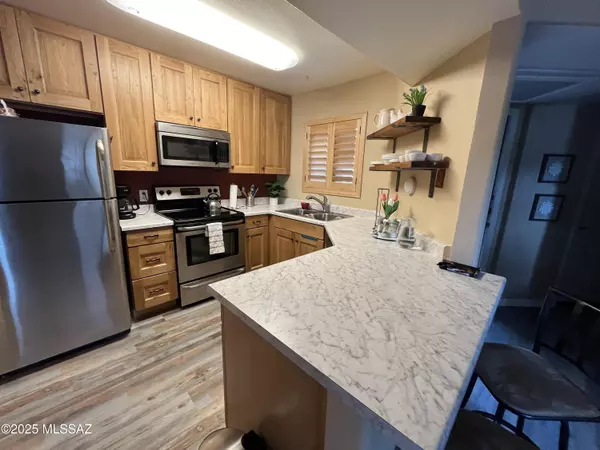 Tucson, AZ 85750,5751 N Kolb Road ## 26101