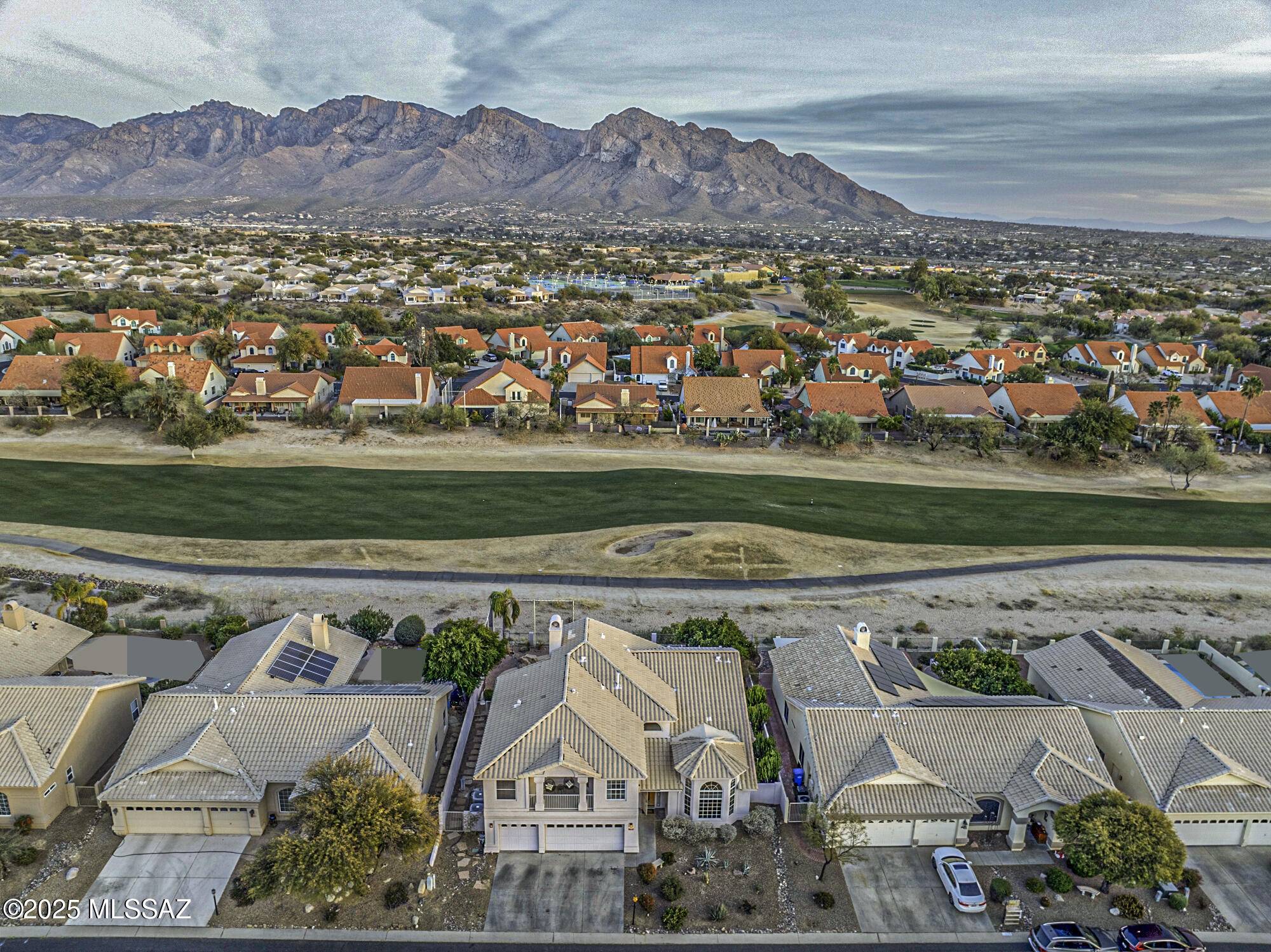 Tucson, AZ 85737,11018 N Mountain Breeze Drive Drive
