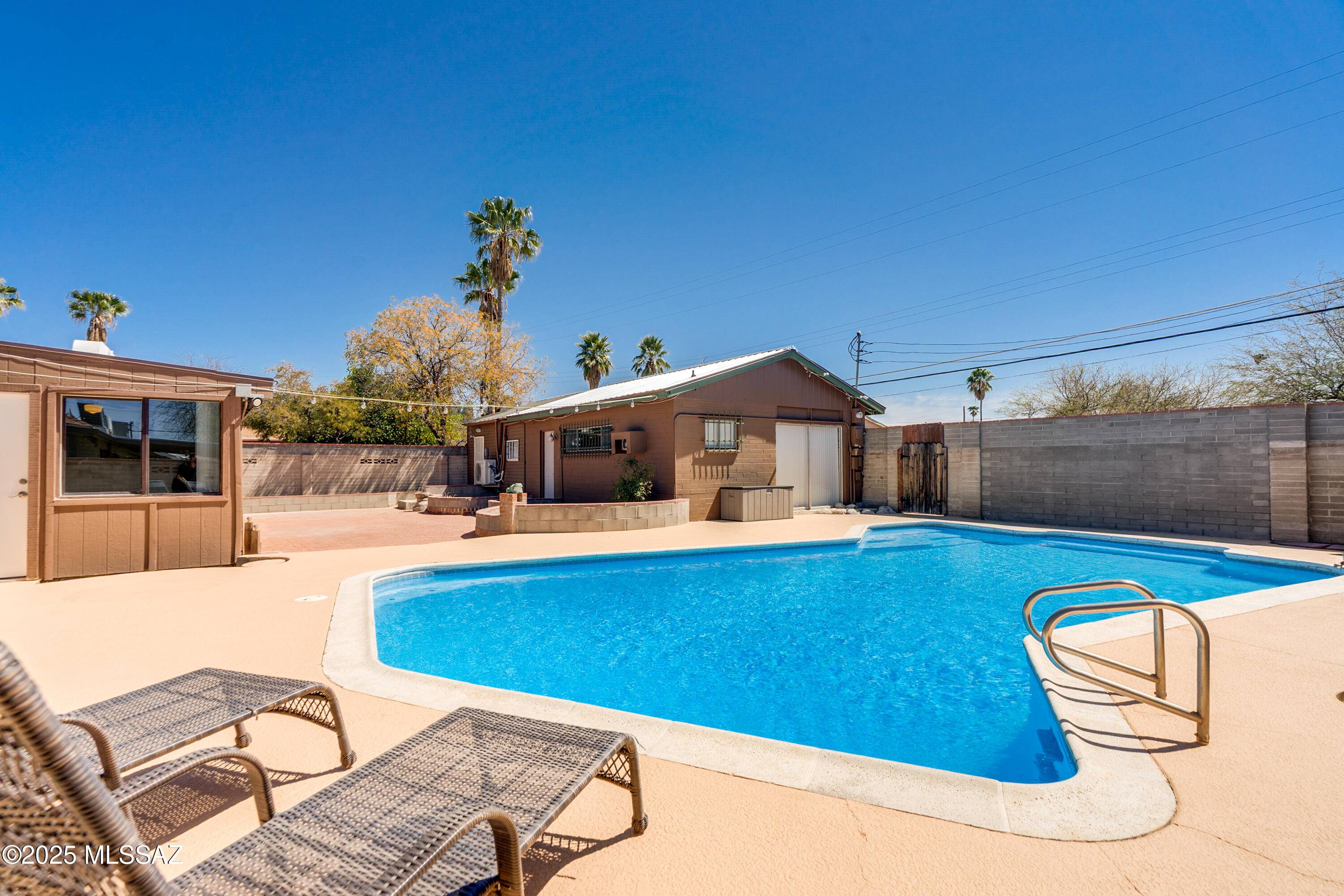 Tucson, AZ 85711,5526 E 20th Street