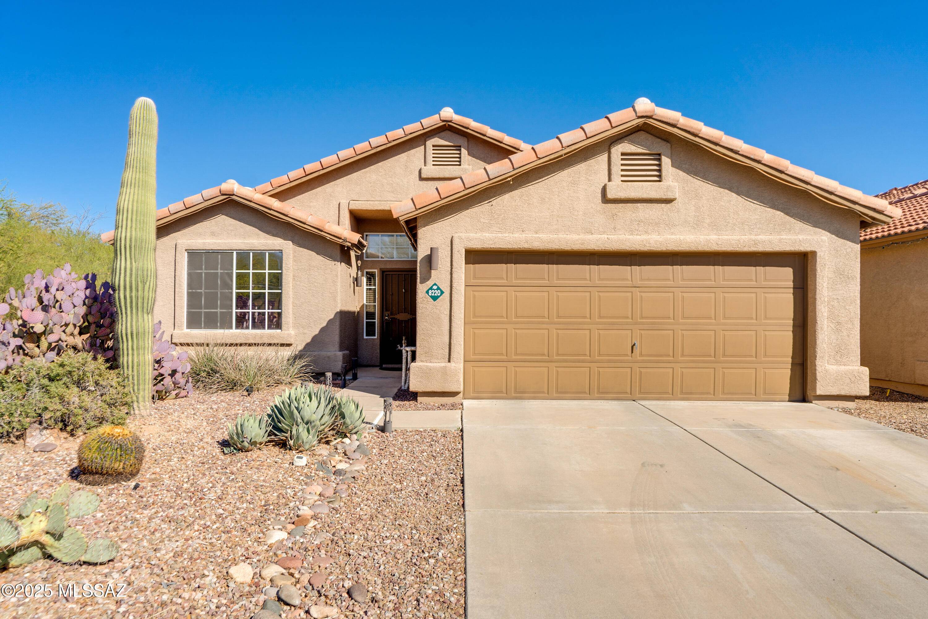 8220 N Camino De La Viola, Tucson, AZ 85741