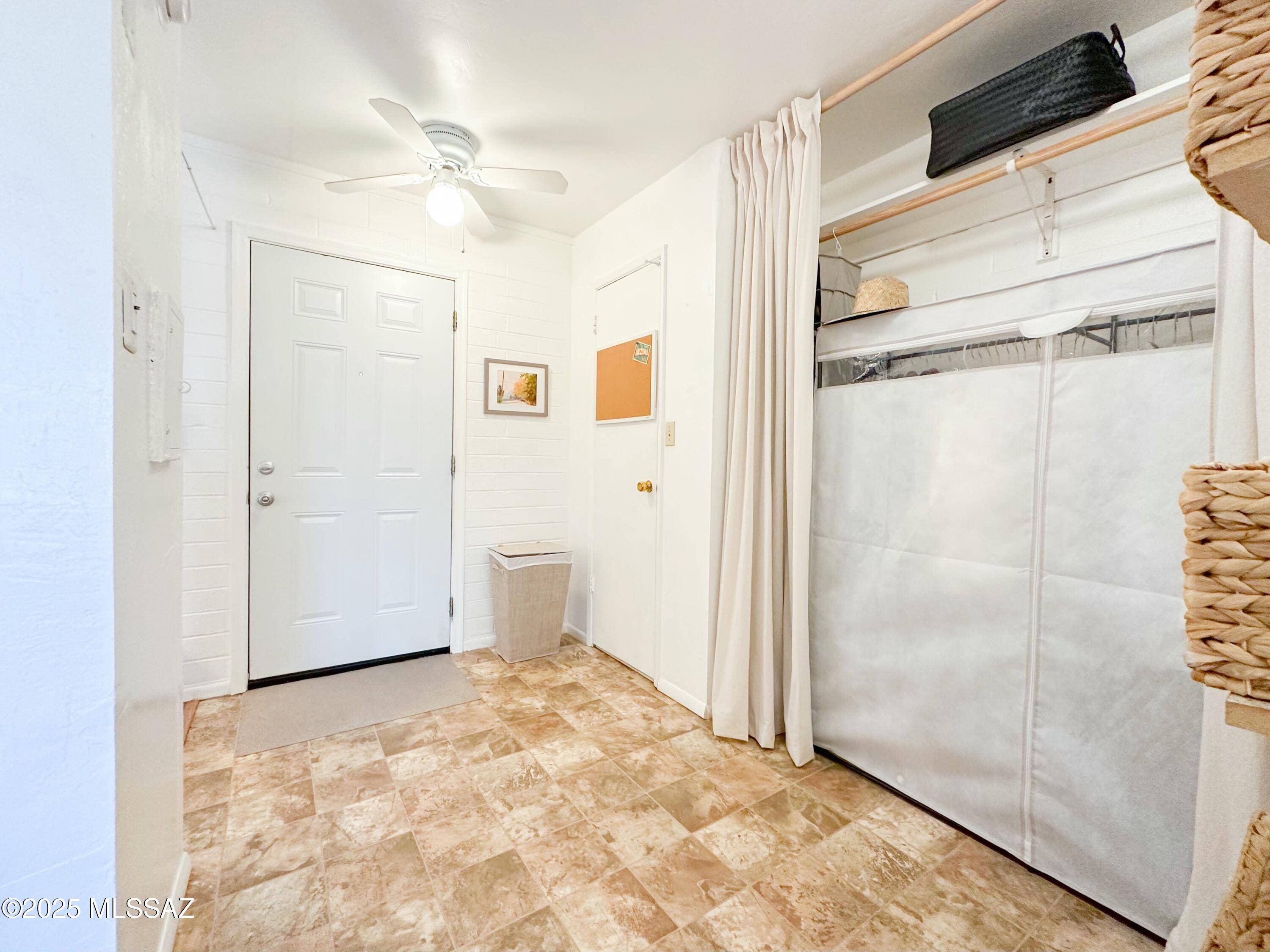 Tucson, AZ 85713,1776 S Palo Verde Avenue #M210