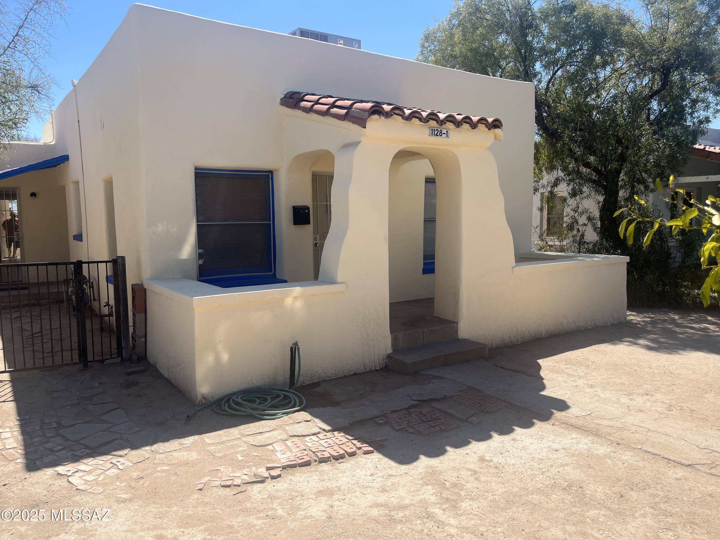 1128 E 10th Street, Tucson, AZ 85719