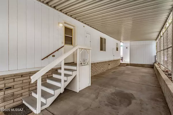 Tucson, AZ 85746,6186 S Mainside Drive