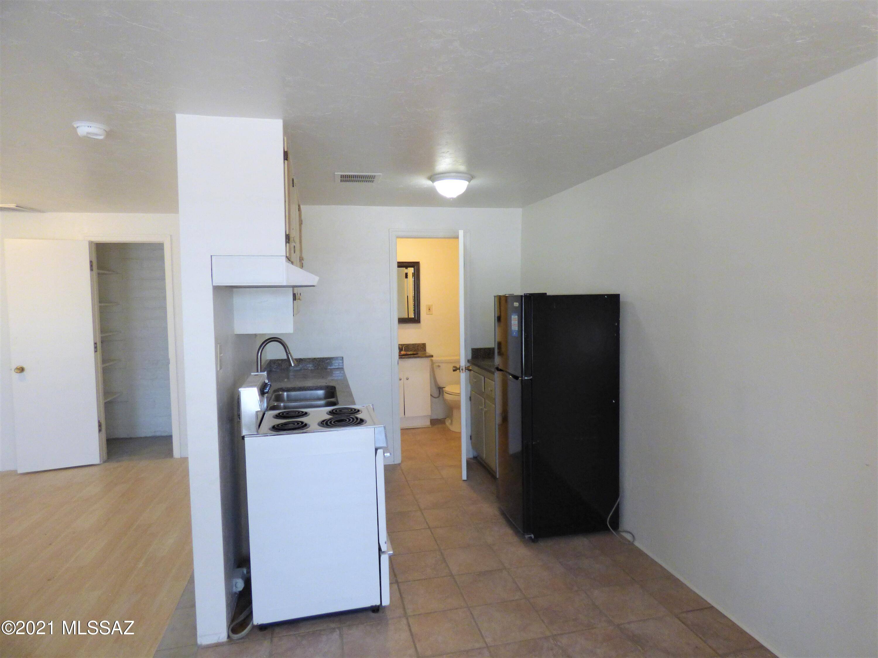 Tucson, AZ 85712,4234 E WAVERLY Street