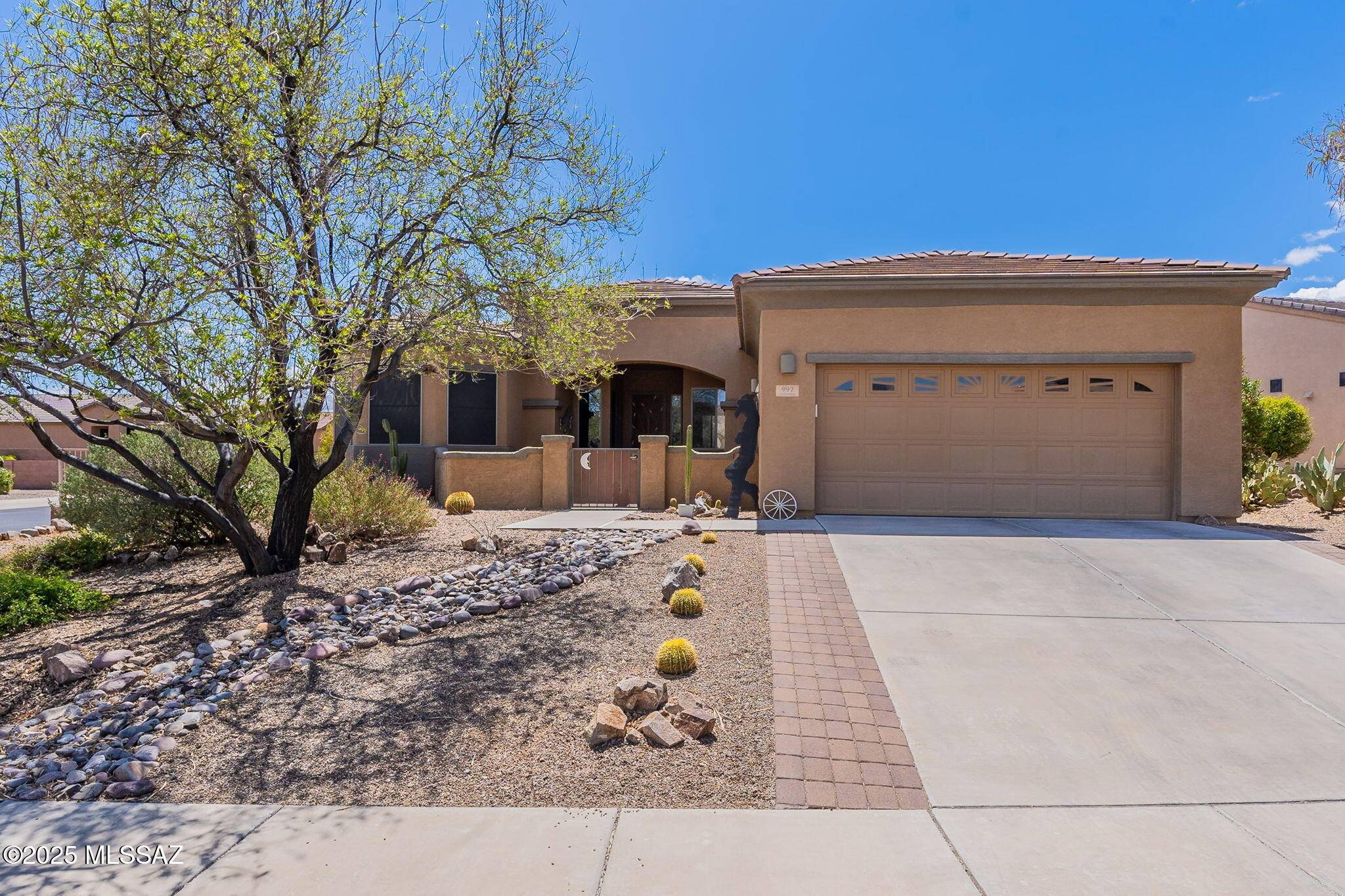 Green Valley, AZ 85614,997 W Tenniel Drive