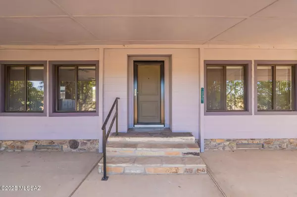 Tucson, AZ 85743,5820 N Chaparral Road