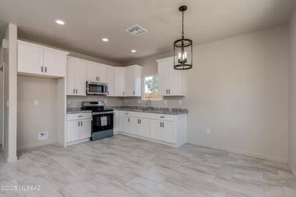 Tucson, AZ 85705,3739 N Stone Avenue