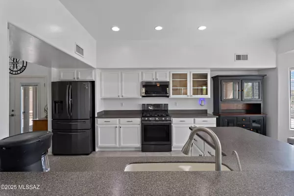 Vail, AZ 85641,761 W Grantham Street