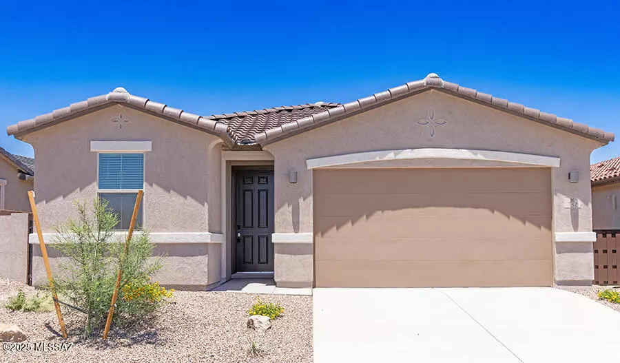 732 W Calle El Tramo, Sahuarita, AZ 85629