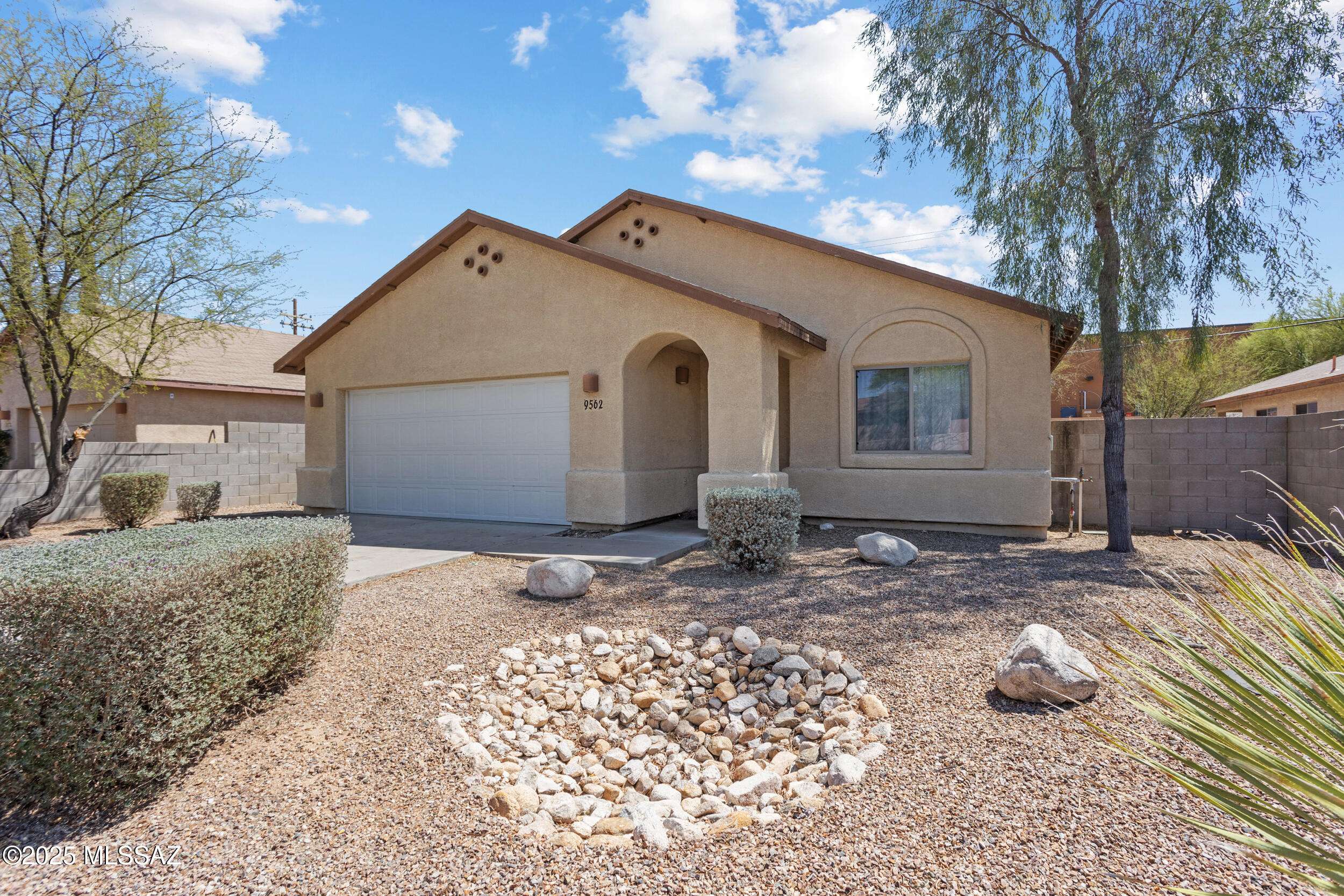 Tucson, AZ 85748,9562 E Shiloh Street