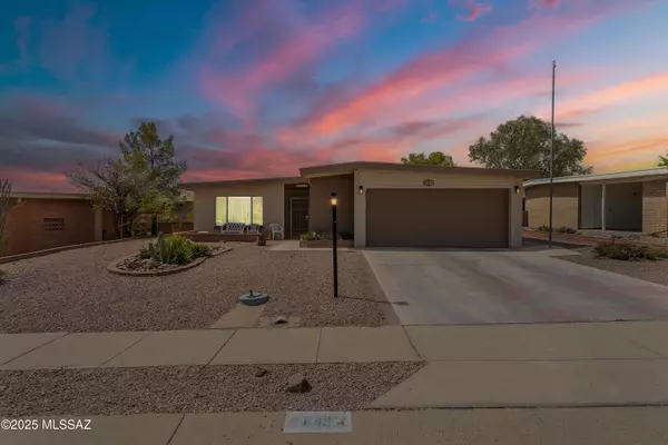 649 W Via San Mateo, Green Valley, AZ 85614
