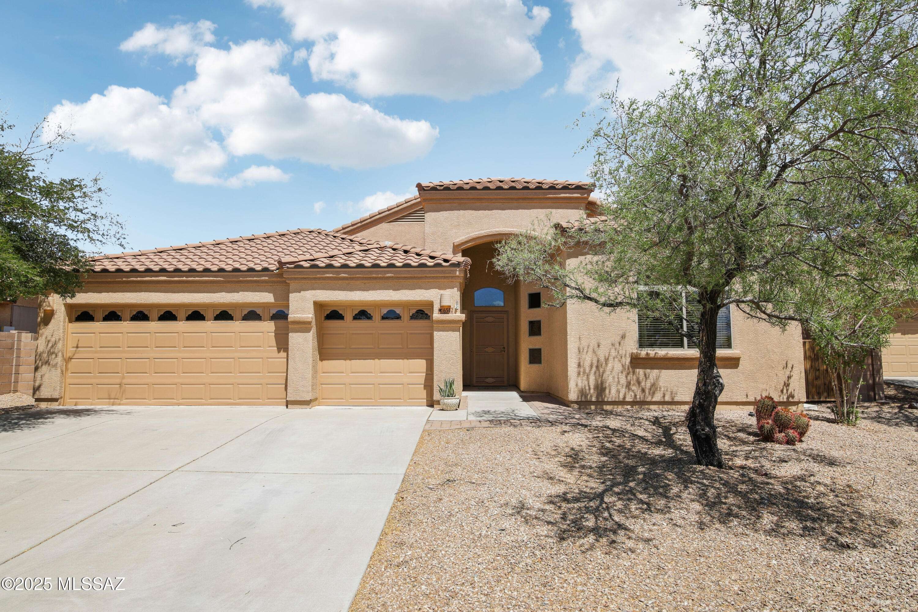 6542 W Sandy Knoll Way, Tucson, AZ 85757