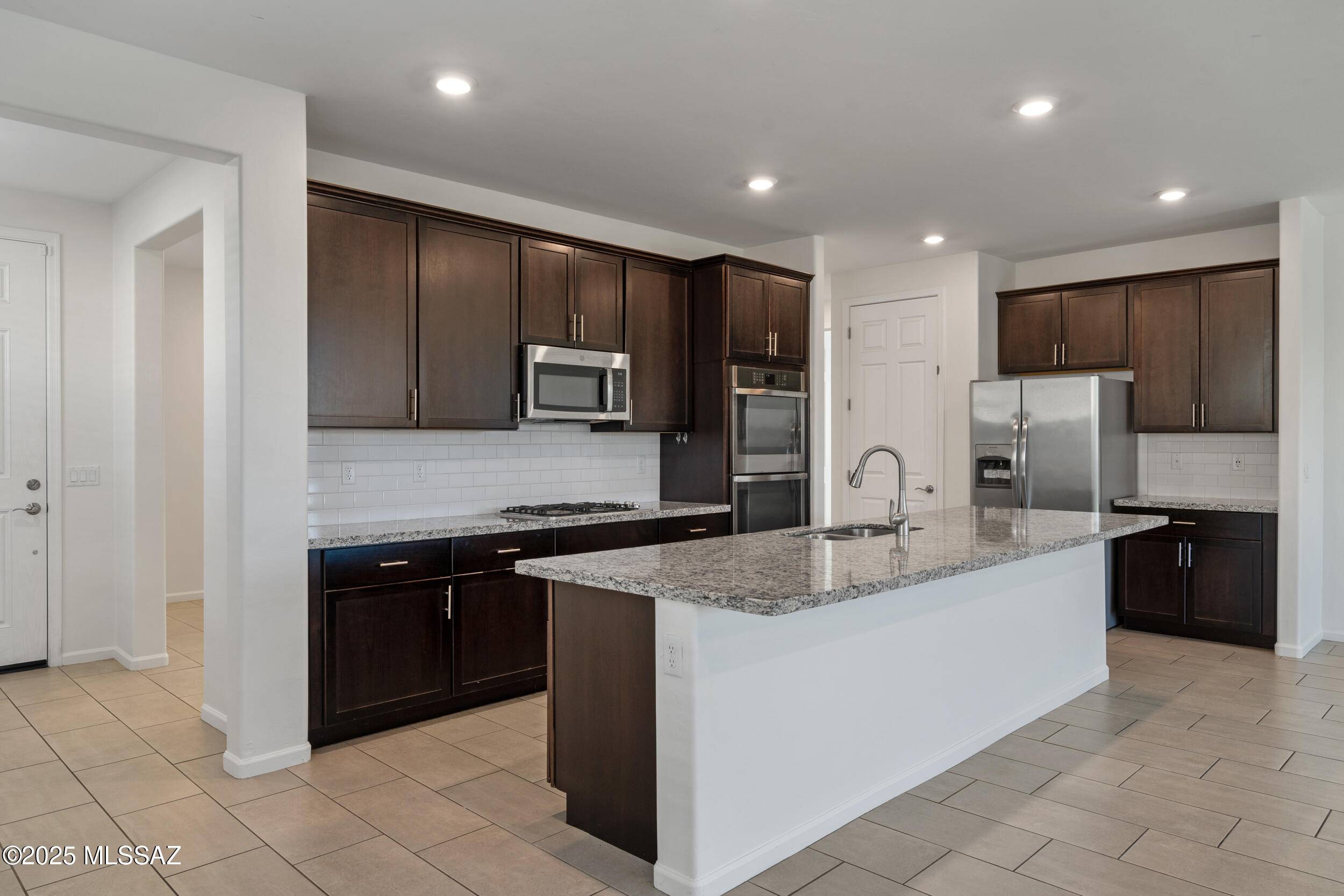 Tucson, AZ 85742,3352 W Shadow Park Way