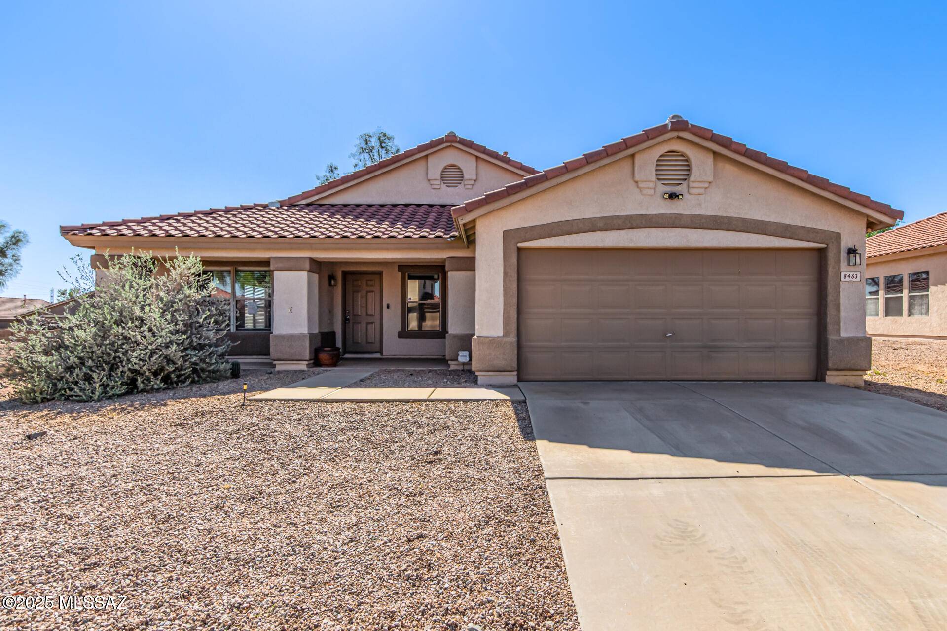 8463 N Deer Valley Drive, Tucson, AZ 85742