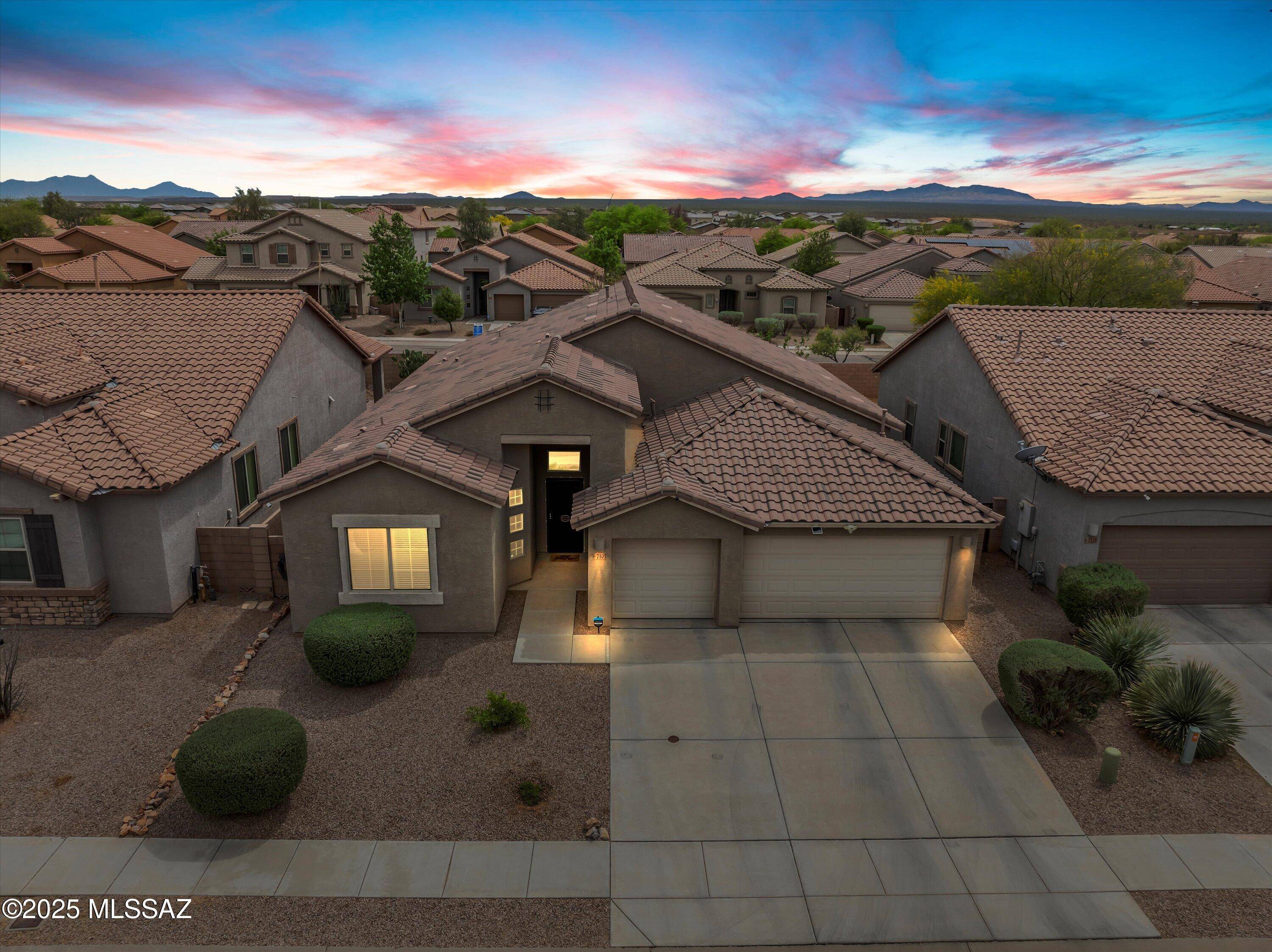 7105 W Fall Haven Way, Tucson, AZ 85757