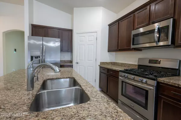 Vail, AZ 85641,12260 Domnitch Drive