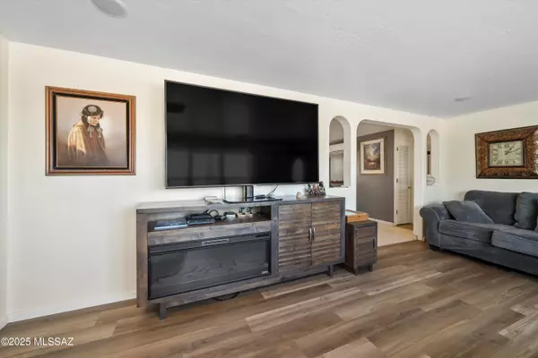 Tucson, AZ 85743,6215 N Van Ark Road