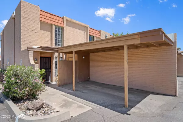 2875 N Tucson Boulevard #24, Tucson, AZ 85716
