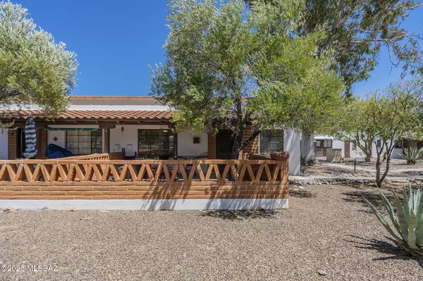 387 S Paseo Quinta #D, Green Valley, AZ 85614