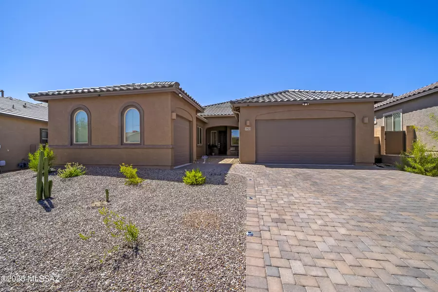 10825 N Stonebridge Drive, Tucson, AZ 85742
