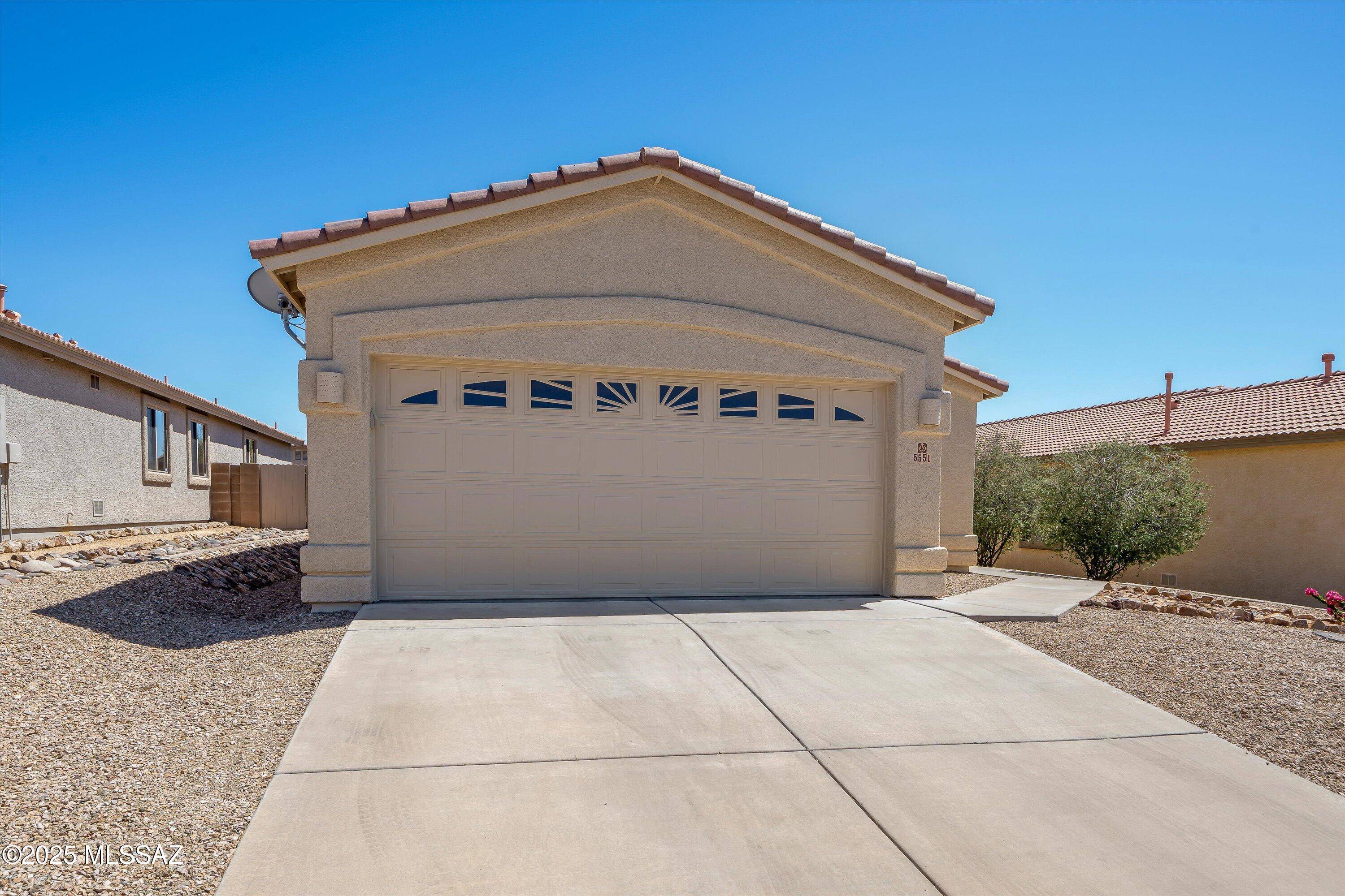 Marana, AZ 85658,5551 W Crimson Bluff Drive