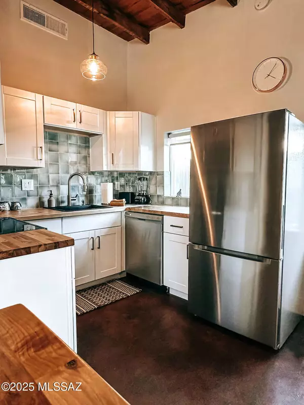 Tucson, AZ 85701,928 S 5th Avenue