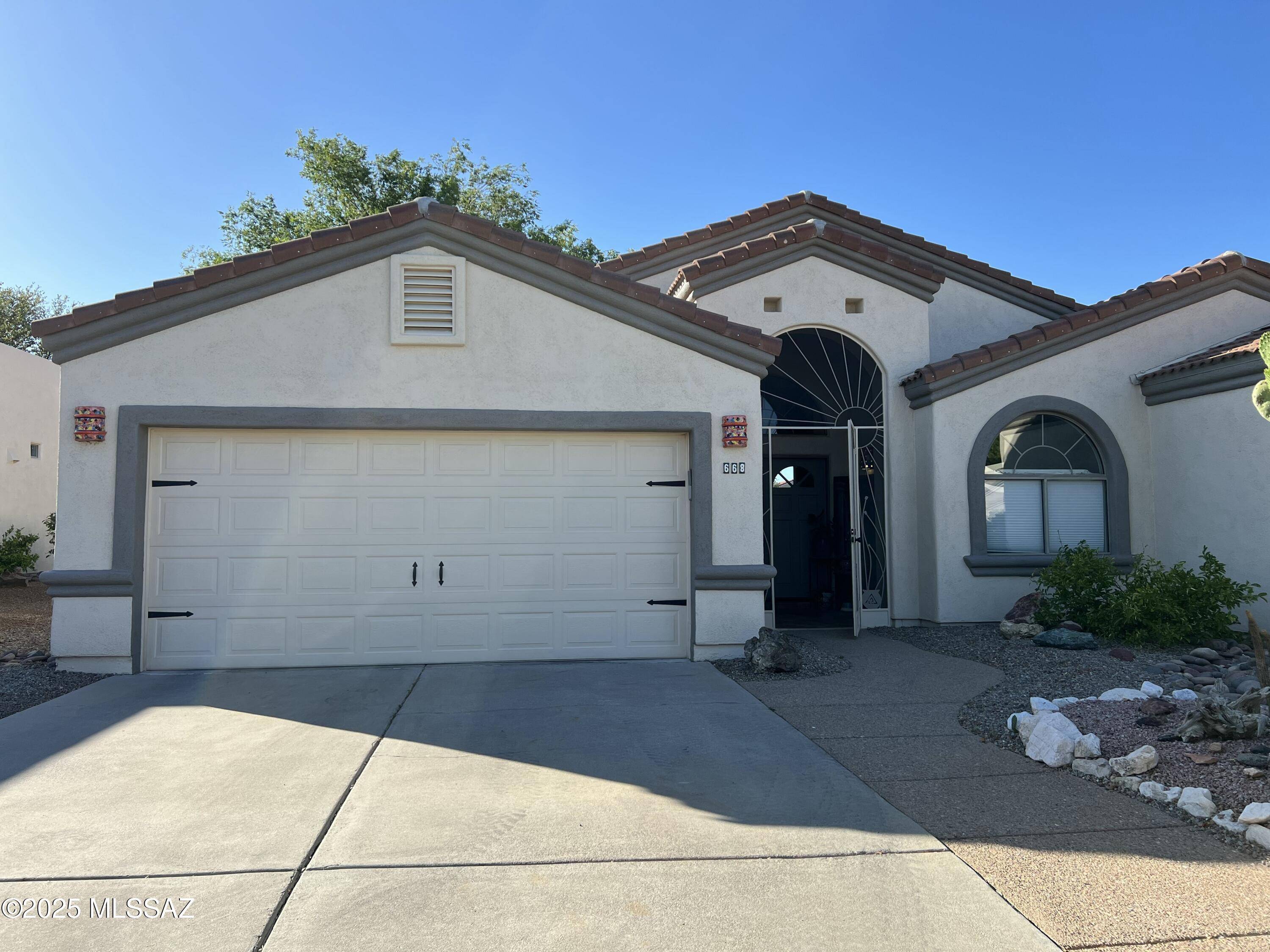 Green Valley, AZ 85614,668 W Greenview Place