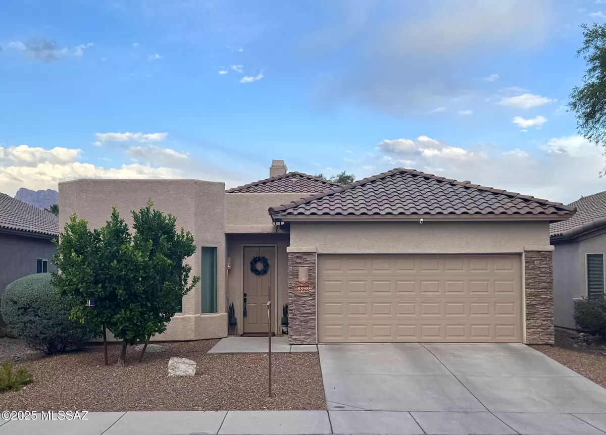 Tucson, AZ 85742,8898 N Treasure Mountain Drive