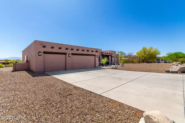 Tucson, AZ 85745,5498 N Desert Wood Place