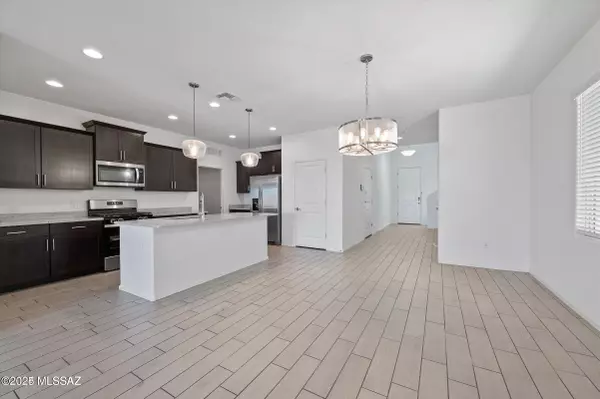 Tucson, AZ 85757,7781 S Candlepine Drive
